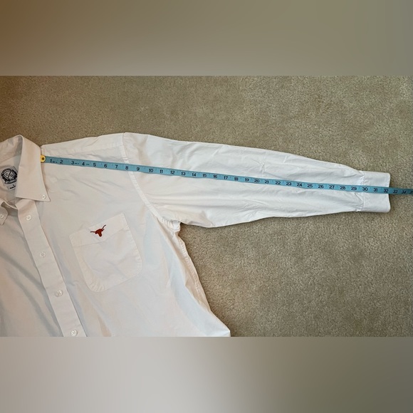 Campus Drive - University of Texas - Button Up Long Sleeve Shirt - Size: Large - Picture 5 of 8